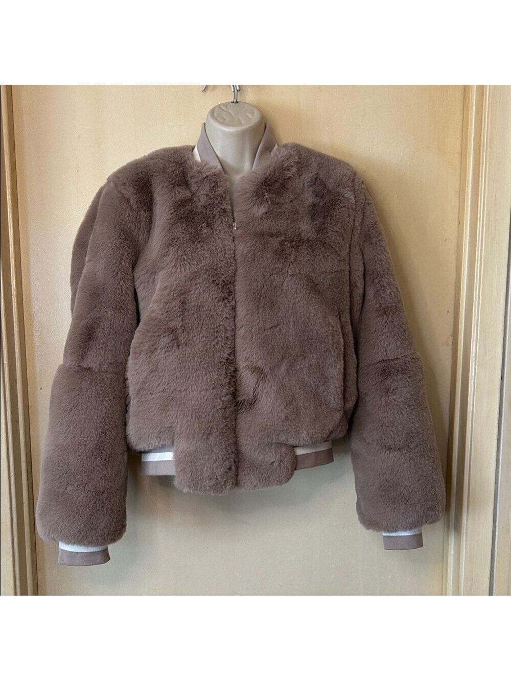 Dance & Marvel Plush Taupe Teddy Jacket size S
